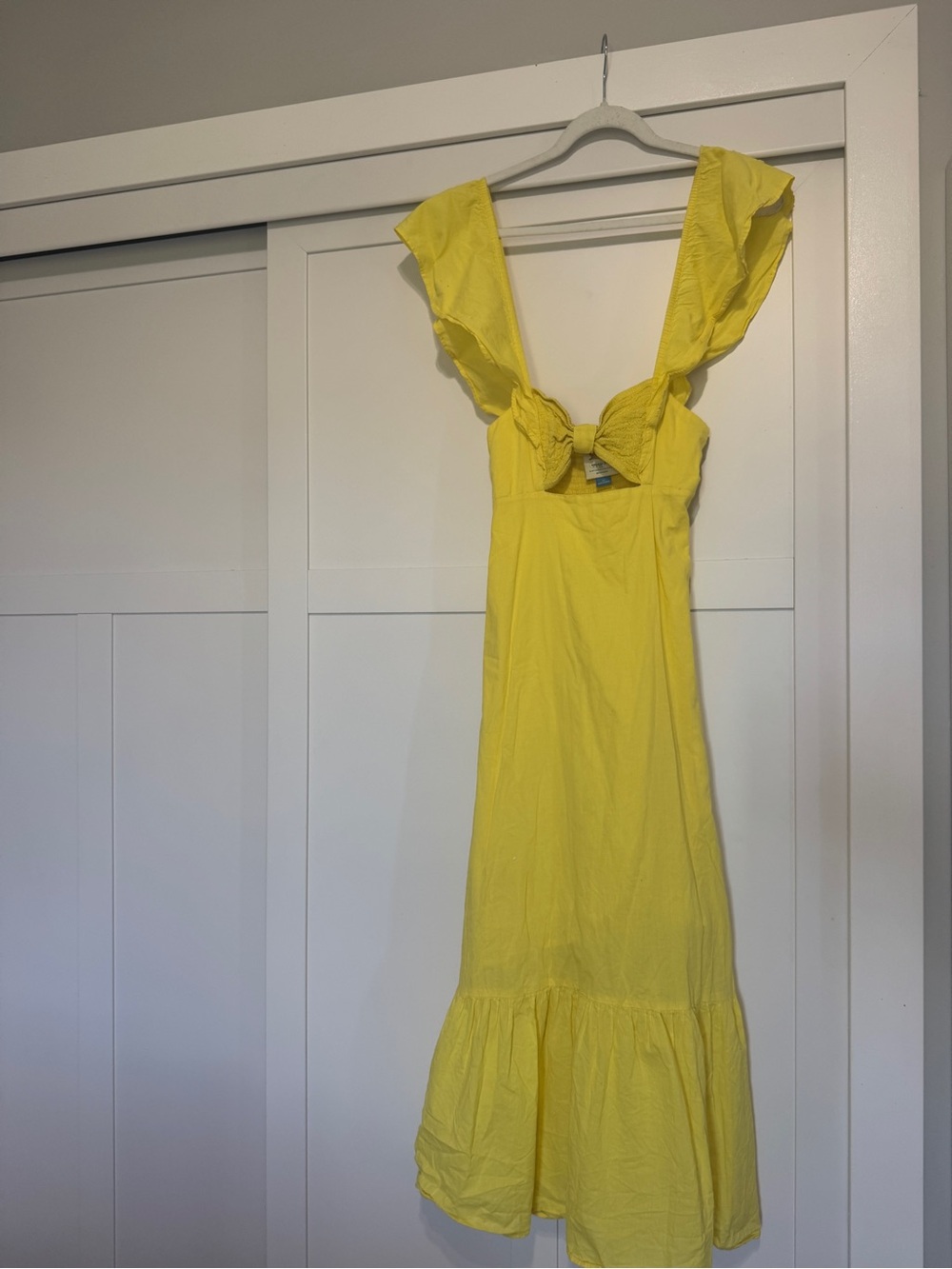 FARM Rio Yellow Maxi Dress with Ruffle Sleeves & Bow Front - Picture 2 of 10